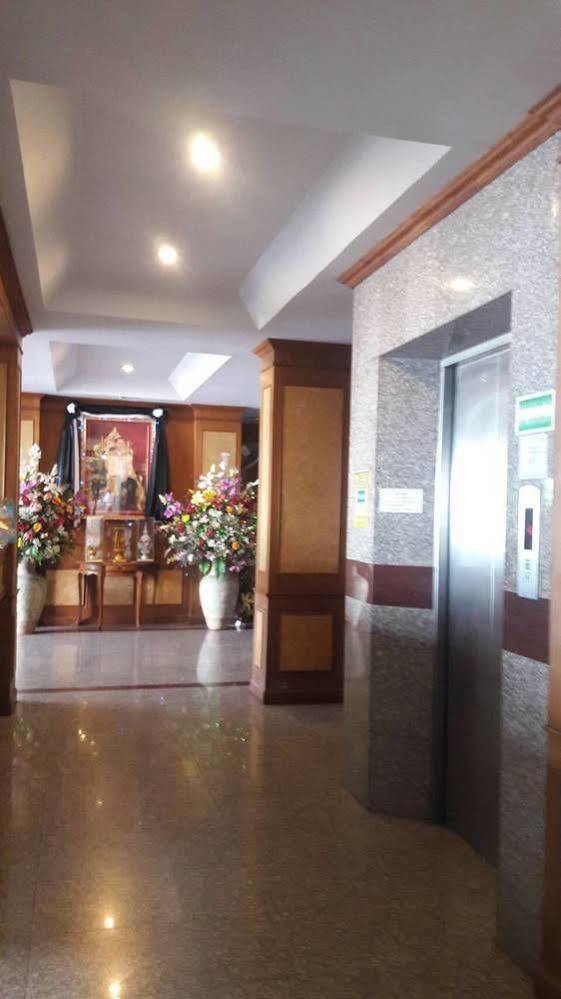 Veerasuda Condotel Ratchaburi Eksteriør bilde